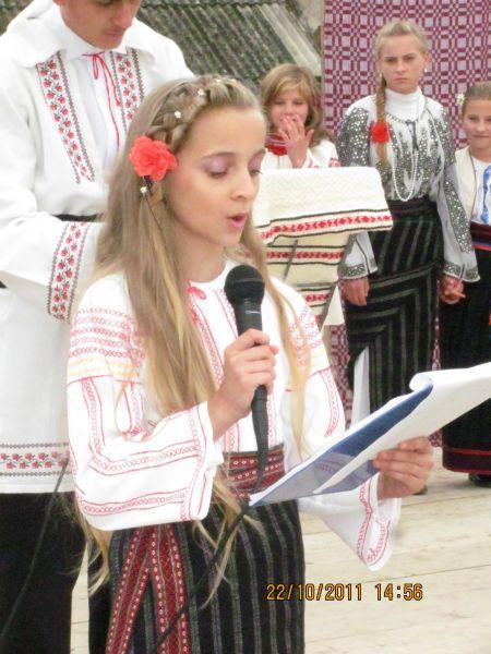 Ansamblul ,,Doina Costestilor"