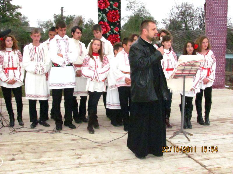 Ansamblul ,,Doina Costestilor"