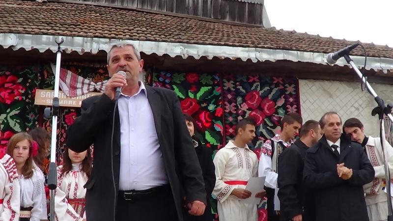 Sf.Mucenic Dimitrie Ocrotitorul satului Costesti - 26.octrombrie.2012